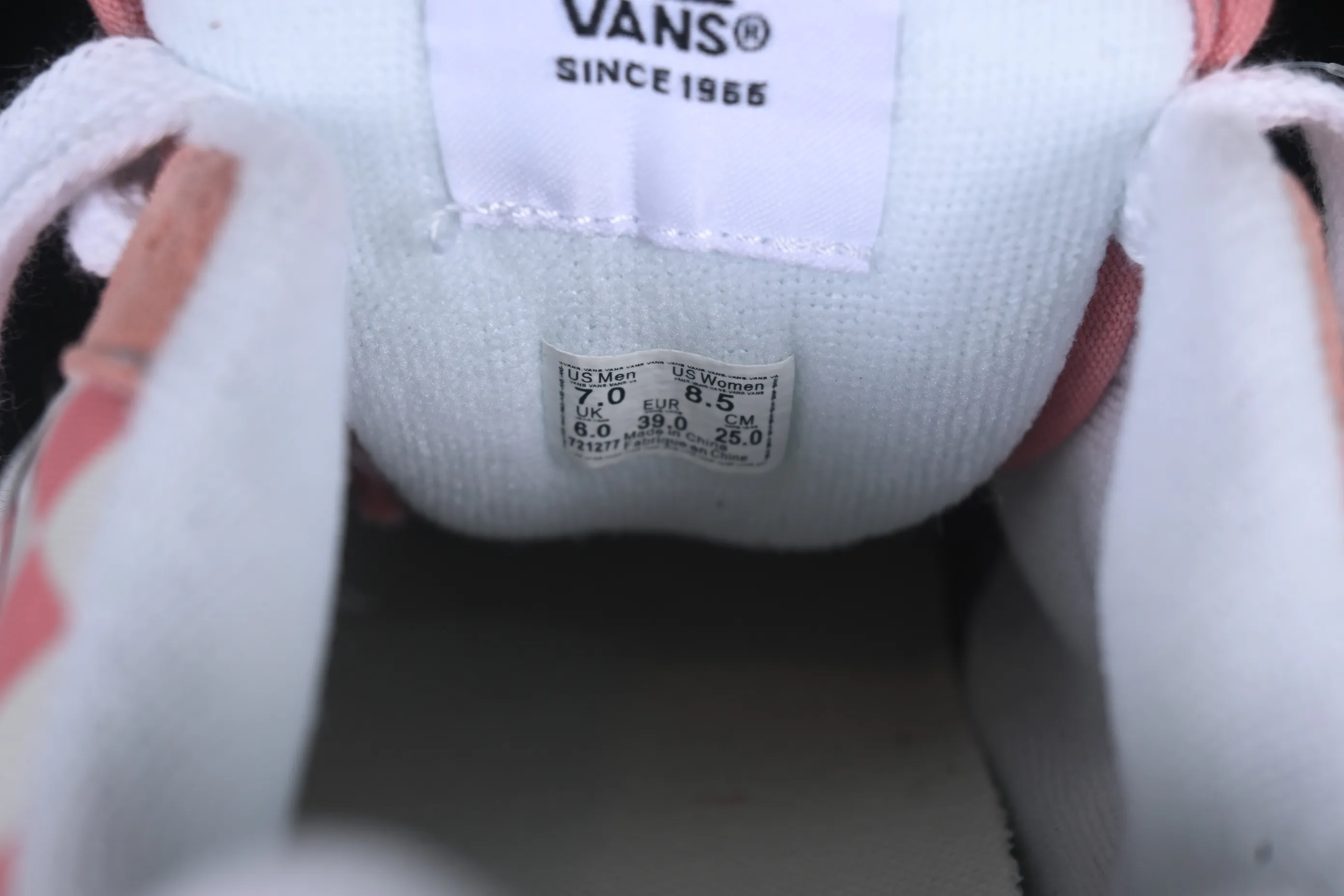 All categories Vans Vans series Vans Low Vans low-top Vans Knu Skool girly pink plaid comfortable and fashionable non-slip wear-resistant low-top casual bread shoes VN0009QCREV